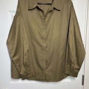 Sadie & Sage button up shirt